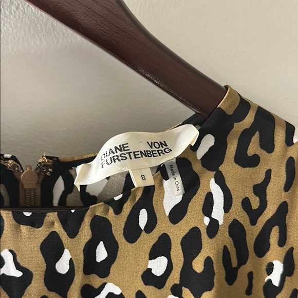 Leopard Print Dress - Picture 3 of 4